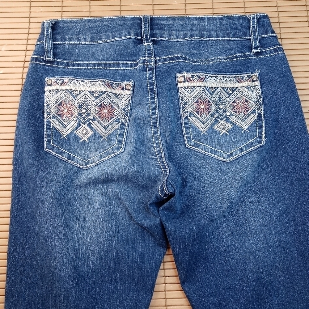a.n.a A New Approach Women’s Denim Jeans / Size 4 / High Rise Jeggings. 27x30. .